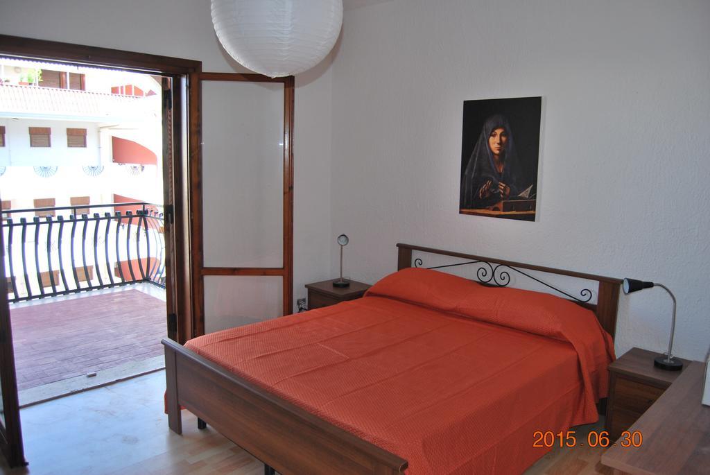Baia Degli Dei Apartment Giardini Naxos Room photo