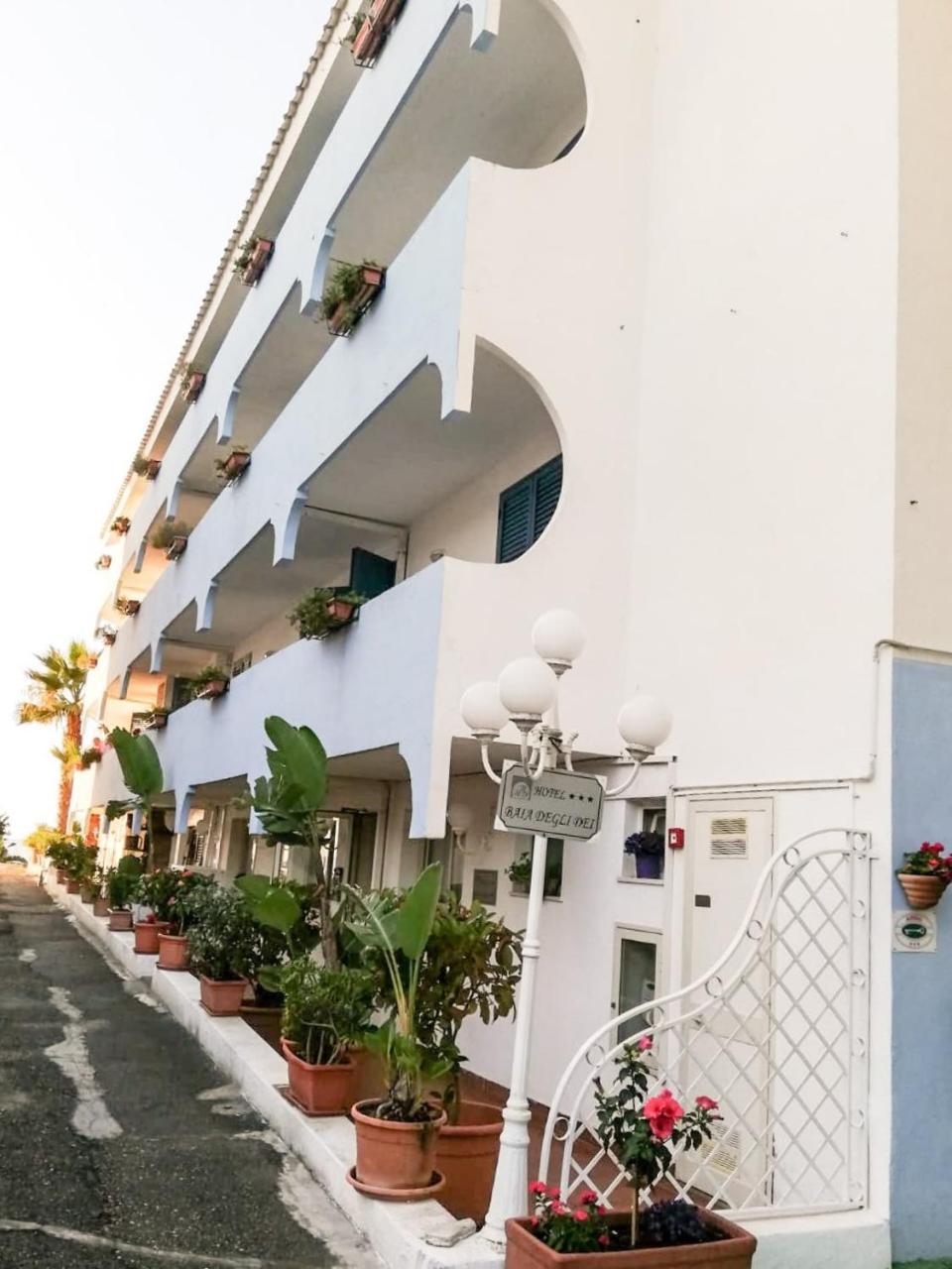 Baia Degli Dei Apartment Giardini Naxos Exterior photo